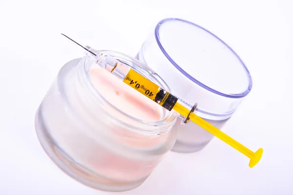 Botox cream with syringe — Stock Photo, Image