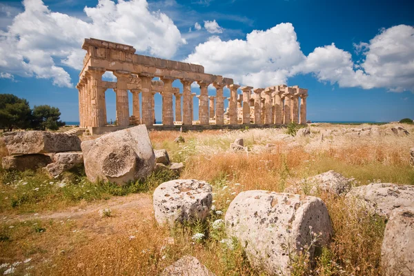 Templo grego em Selinunte — Fotografia de Stock