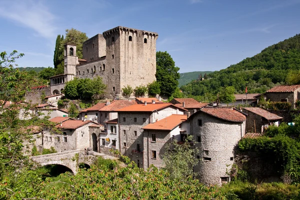 Toskanska castle — Stockfoto