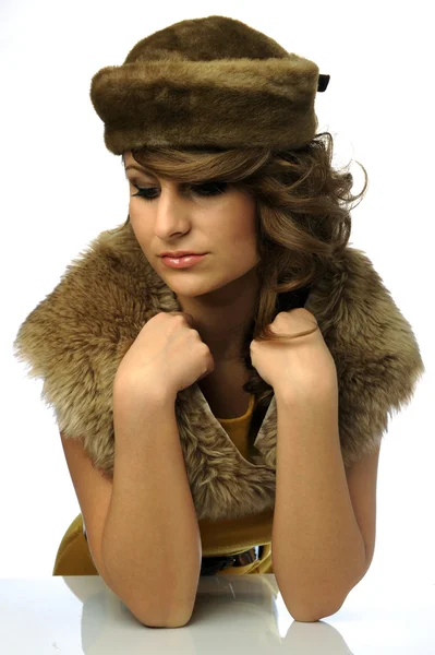 Glamouröse Frau mit Hut — Stockfoto