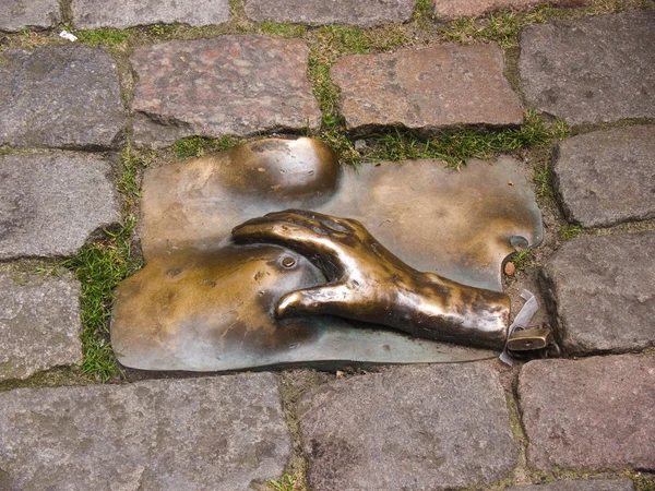 Нидерланды, Амстердам, скульптура на детёныше Стоковое Фото