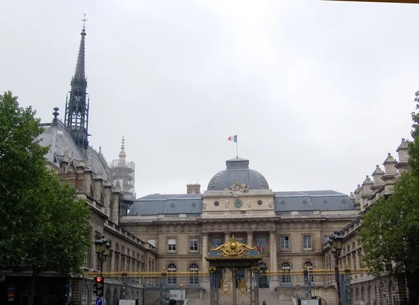 Francia, París, palacio de justicia Imágenes de stock libres de derechos