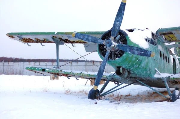 Abandoned aircraft — Stock Photo, Image