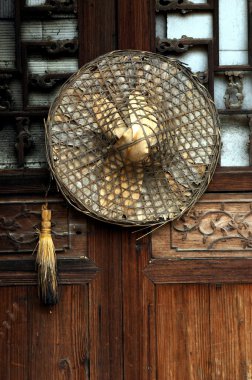 Door and bamboo hat clipart