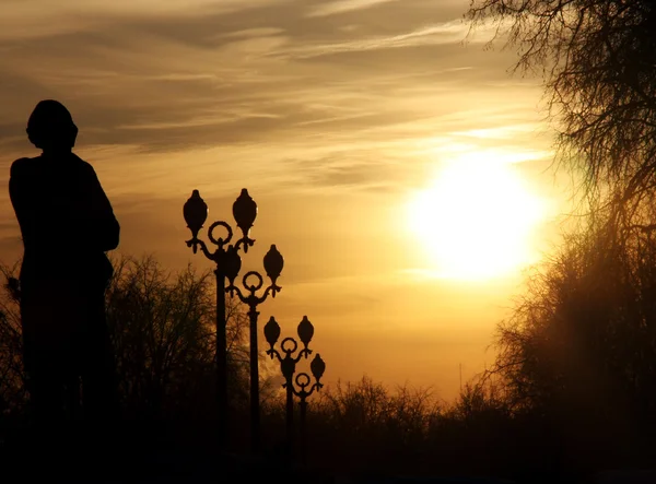 stock image Monument against a rising sun