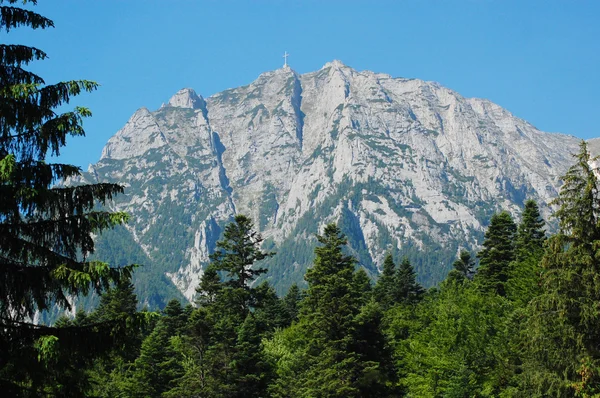 Gran montaña — Foto de Stock