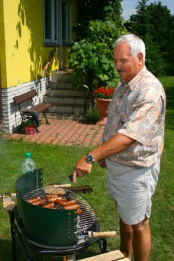 İhtiyar pişirme / barbecuing dışında