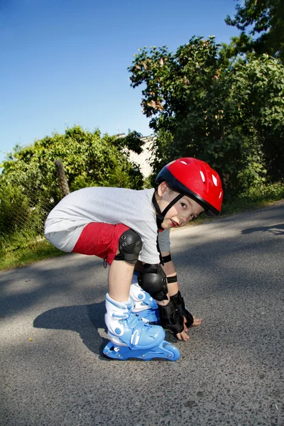 Jonge jongen roller — Stockfoto