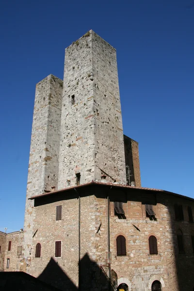 Παλιά πύργους — Φωτογραφία Αρχείου