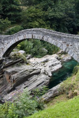 Ancient arch stone bridge clipart