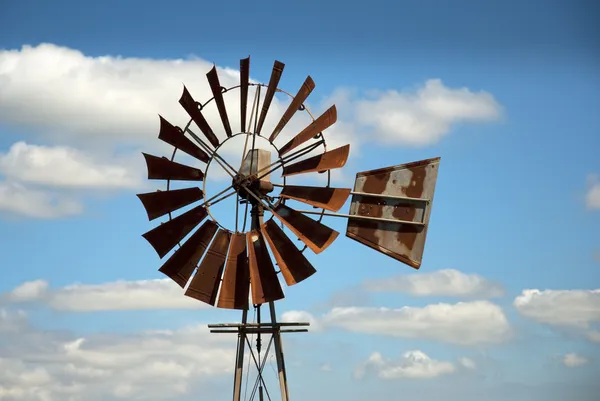 Windmill with clouds — Stock Photo, Image