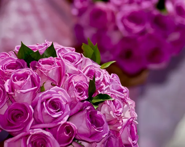 两个婚礼鲜花花束 免版税图库图片