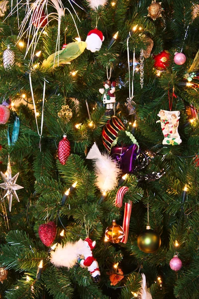 装饰过的圣诞树 — 图库照片