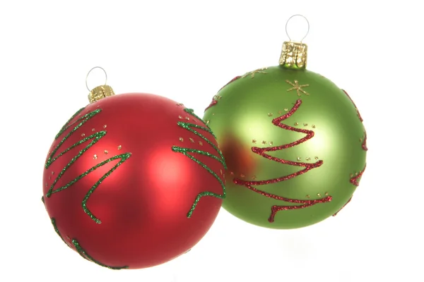 Červené a zelené vánoční koule — Stock fotografie