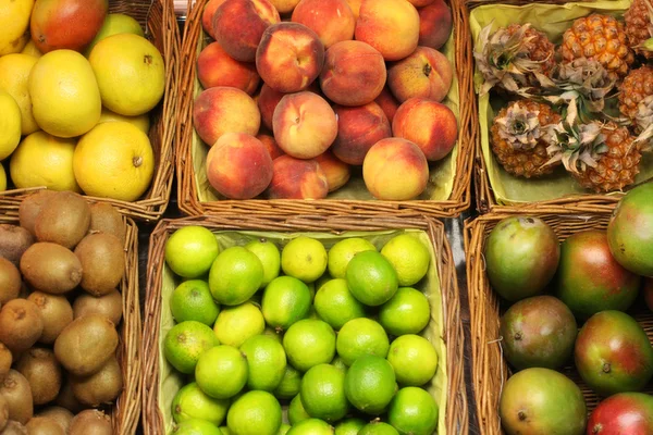 Frutos de mercado — Fotografia de Stock