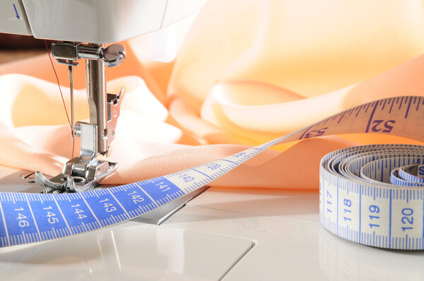 Швейная машина
.