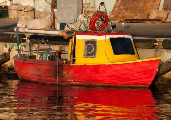 Old small fishing boat — Stock Photo, Image