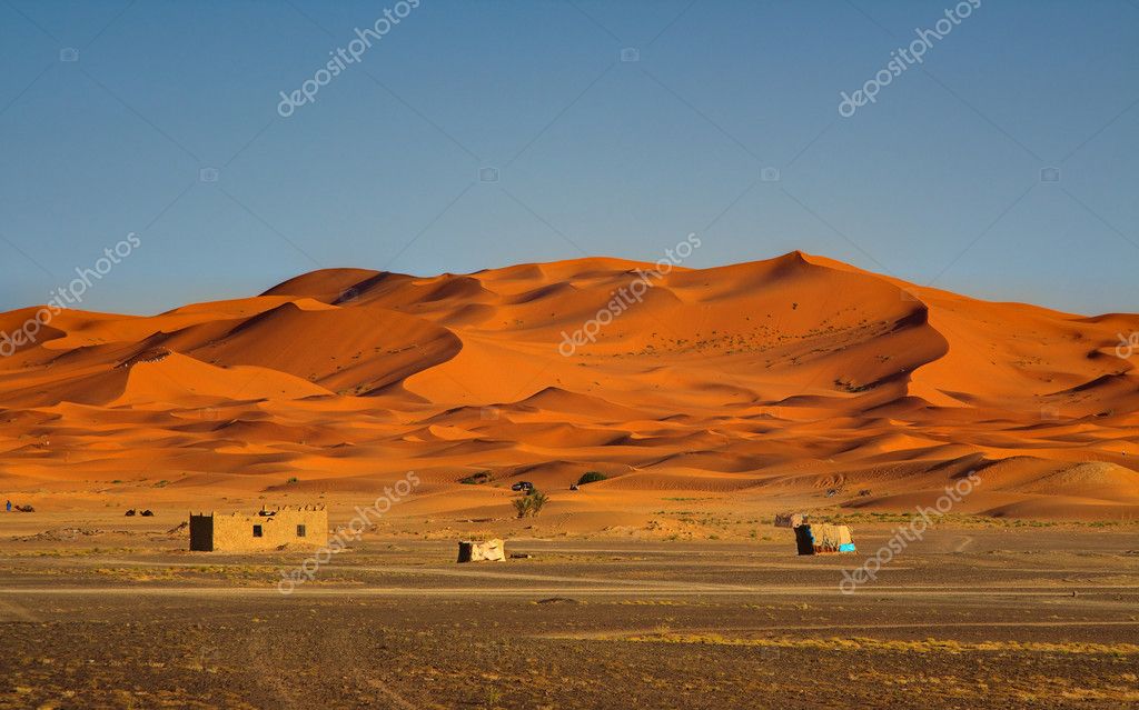 Edge of the Sahara Desert Stock Photo by ©yoka66 2181536