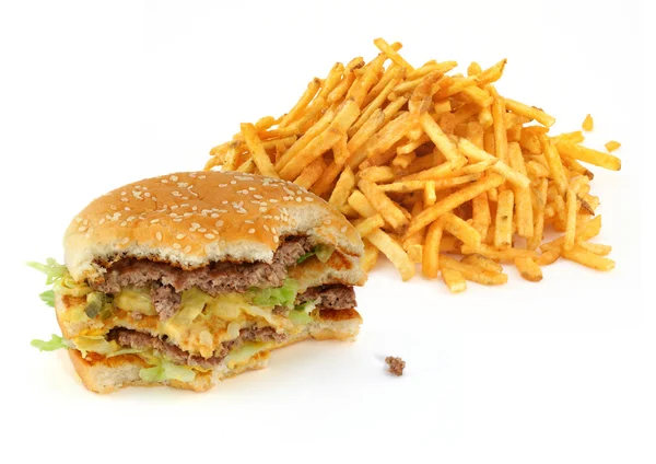 Hamburger mezzo mangiato e patatine fritte — Foto Stock