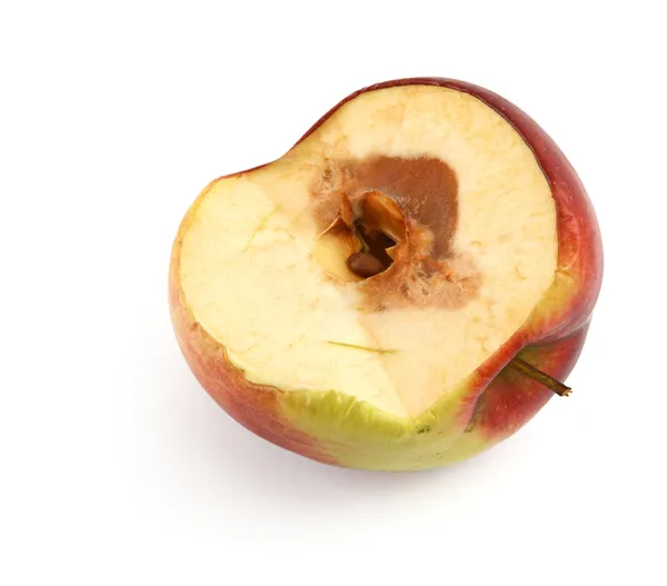 一只烂苹果的一半 — 图库照片