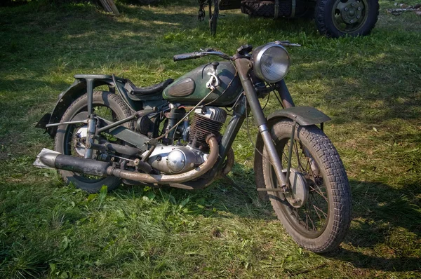 Motocicleta antiga usada pelo exército na Segunda — Fotografia de Stock