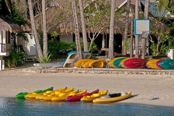 Sea kayaks on shore ? — Stock Photo, Image