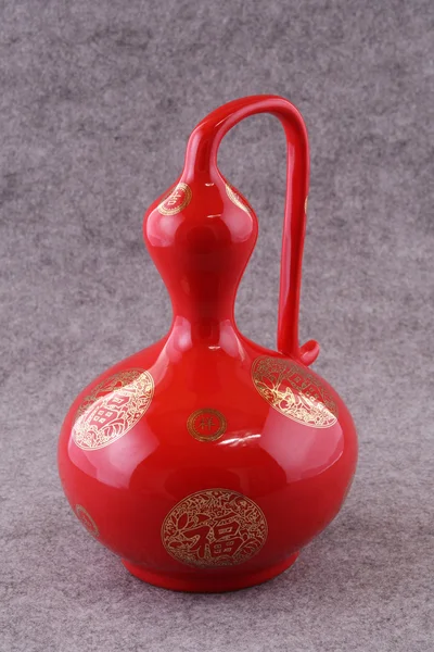 Porcelana roja del milenio chino — Foto de Stock