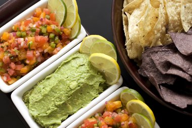 salsa ve guacamole meze