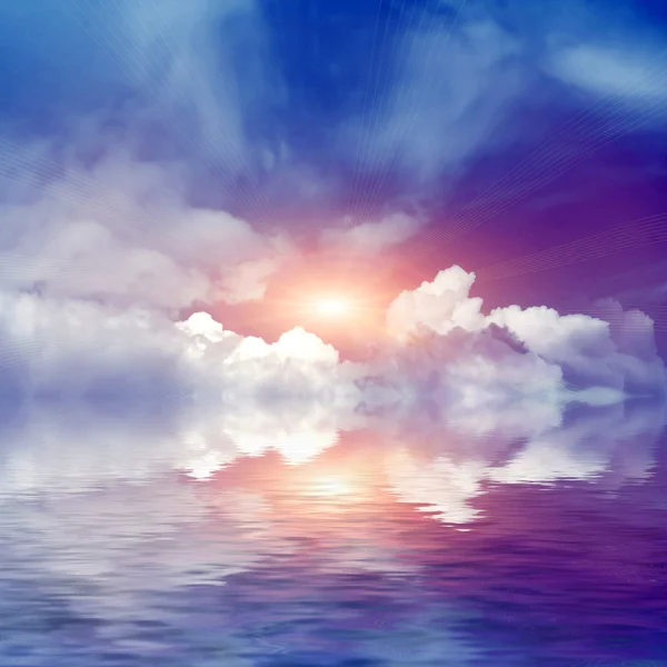 Cielo solare e acqua — Foto Stock