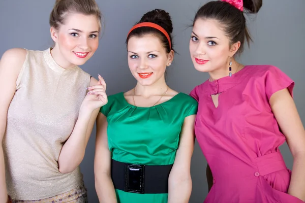 Három boldog retro-stílusú lányok — Stock Fotó