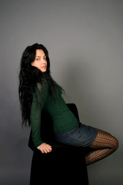 스튜디오에서 섹시 한 여자 포즈 — 스톡 사진