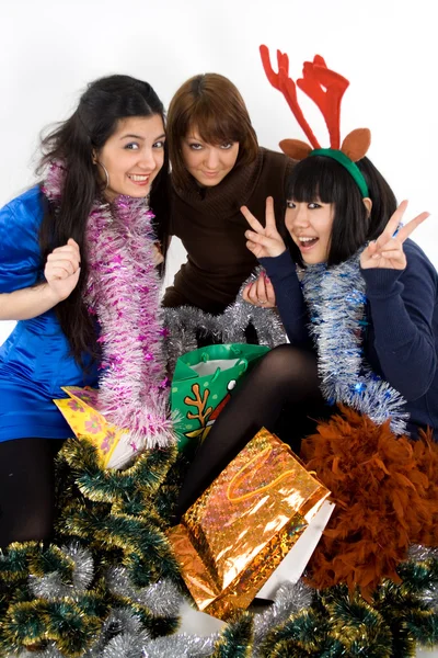 Happy drie vrienden studio opname — Stockfoto