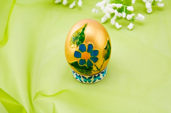 Zlaté velikonoční vejce. — Stock fotografie