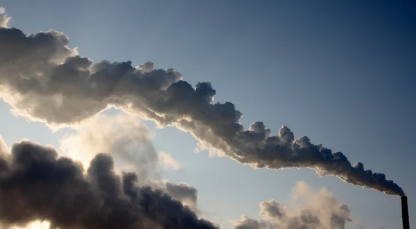 石炭発電所煙のビュー — ストック写真