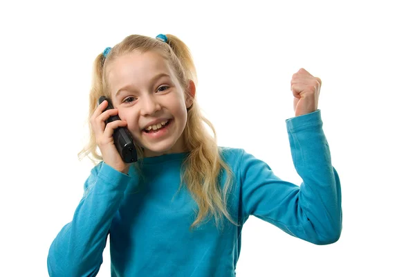 Νεαρή κοπέλα είναι ευτυχισμένη στο τηλέφωνο — Φωτογραφία Αρχείου