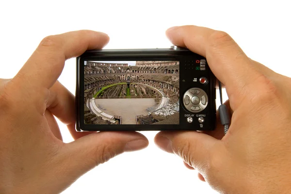 デジタル写真のカメラを持つ手 — ストック写真