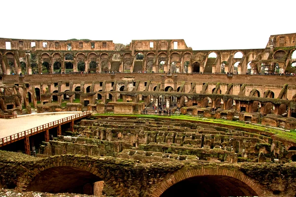 Dentro del coliseo en Roma, Italia — Foto de Stock