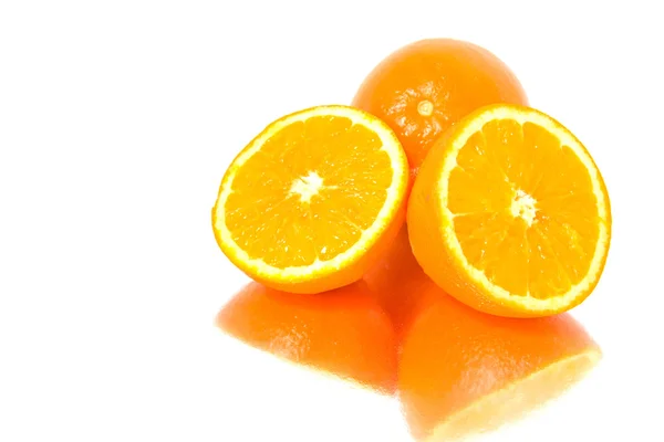 Gereflecteerde sinaasappelen — Stockfoto