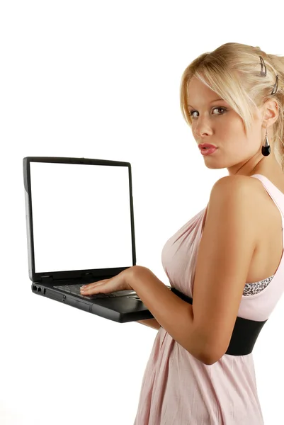 Atractiva mujer sosteniendo portátil —  Fotos de Stock