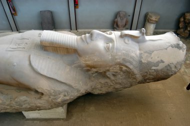 Colossus ramses II, Mısır