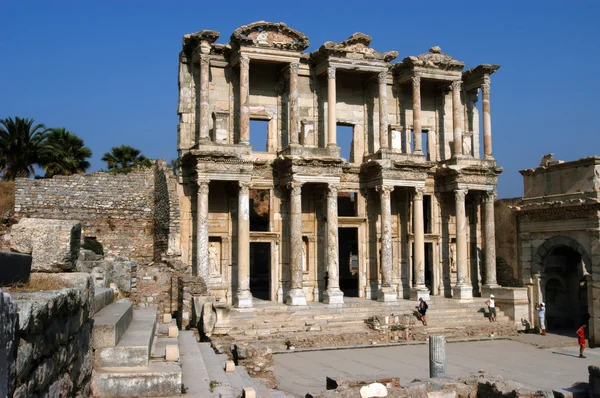 Библиотека Древнего Цельсия в Эфесе — стоковое фото