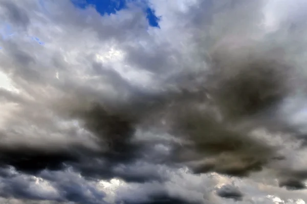 Nuvens trovoadas — Fotografia de Stock