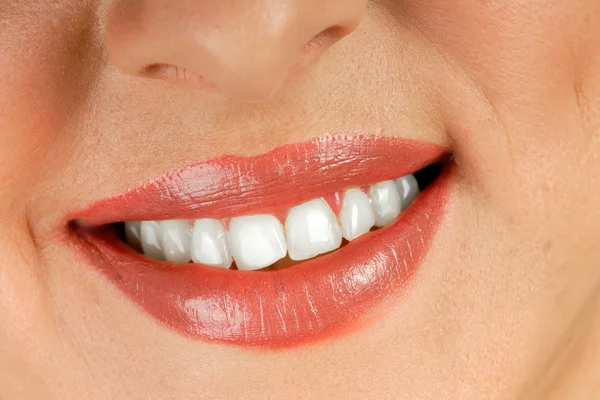 Усміхнений рот жінці — стокове фото