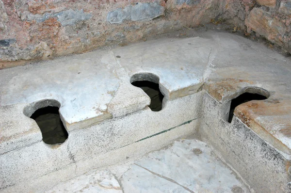 Wirydarz-do góry obraz marmur toaletą — Zdjęcie stockowe