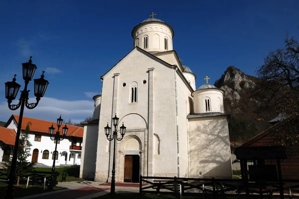 Serbiska ortodoxa kloster mileseva — Stockfoto