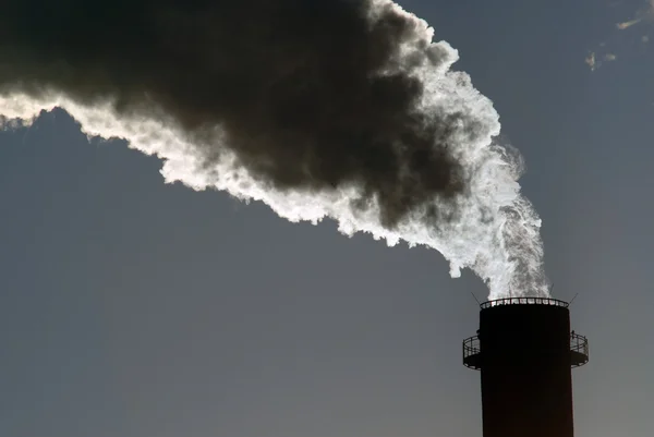 Επικίνδυνα τοξικά σύννεφα καπνού — Φωτογραφία Αρχείου