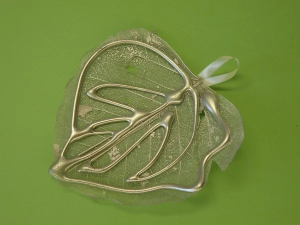 Gümüş dekoratif yaprak — Stok fotoğraf