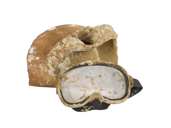 Αμφορέας και παλιά μάσκα κατάδυσης σκαφάνδρων — Φωτογραφία Αρχείου