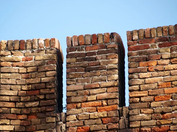 Fortified brick wall — Stock Photo, Image