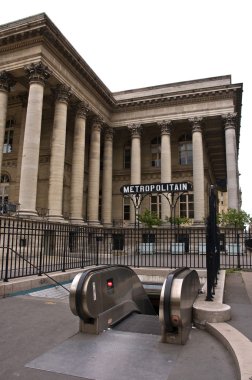 Paris Bourse metro istasyonu